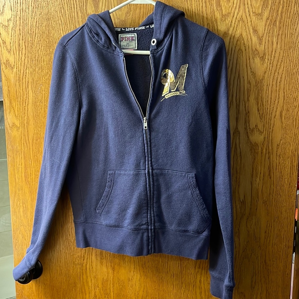 Brewers zip up PINK